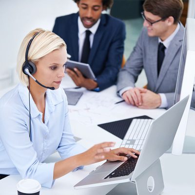 speech analytics software being used by call center employee